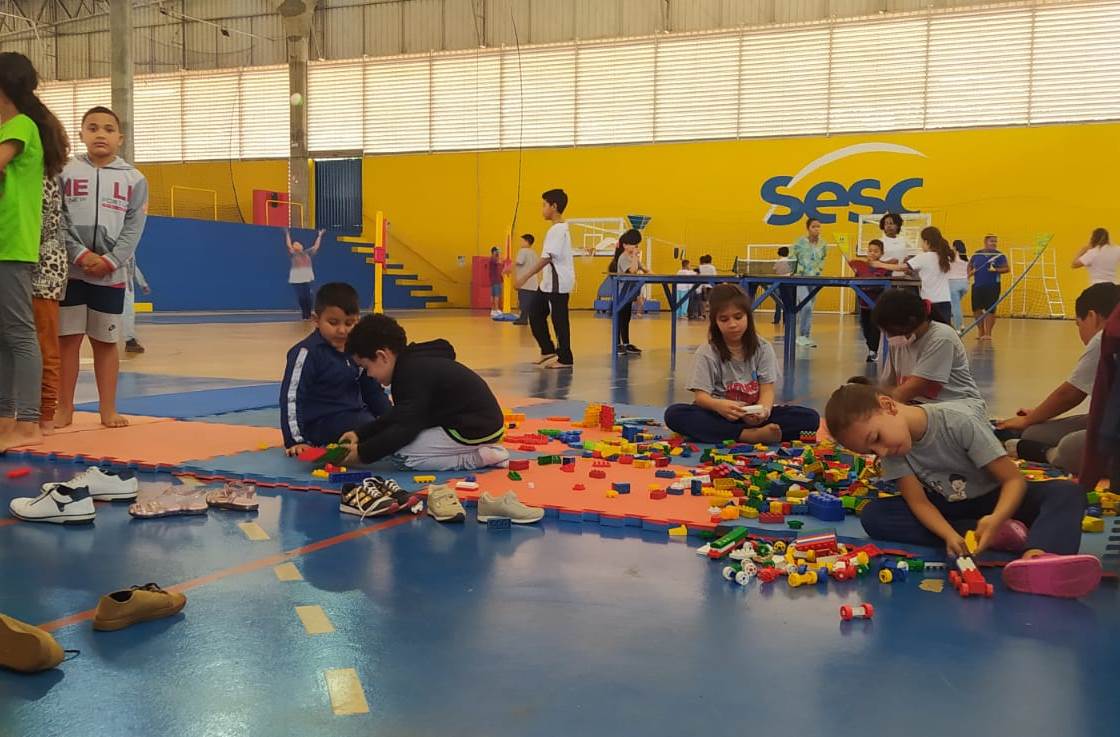Sesc Paraná - Aproveite uma superestrutura em frente à praia, com piscinas  para adultos e crianças, área de esporte e recreação, playground,  restaurantes e muito mais no Sesc Caiobá. Do dia 14